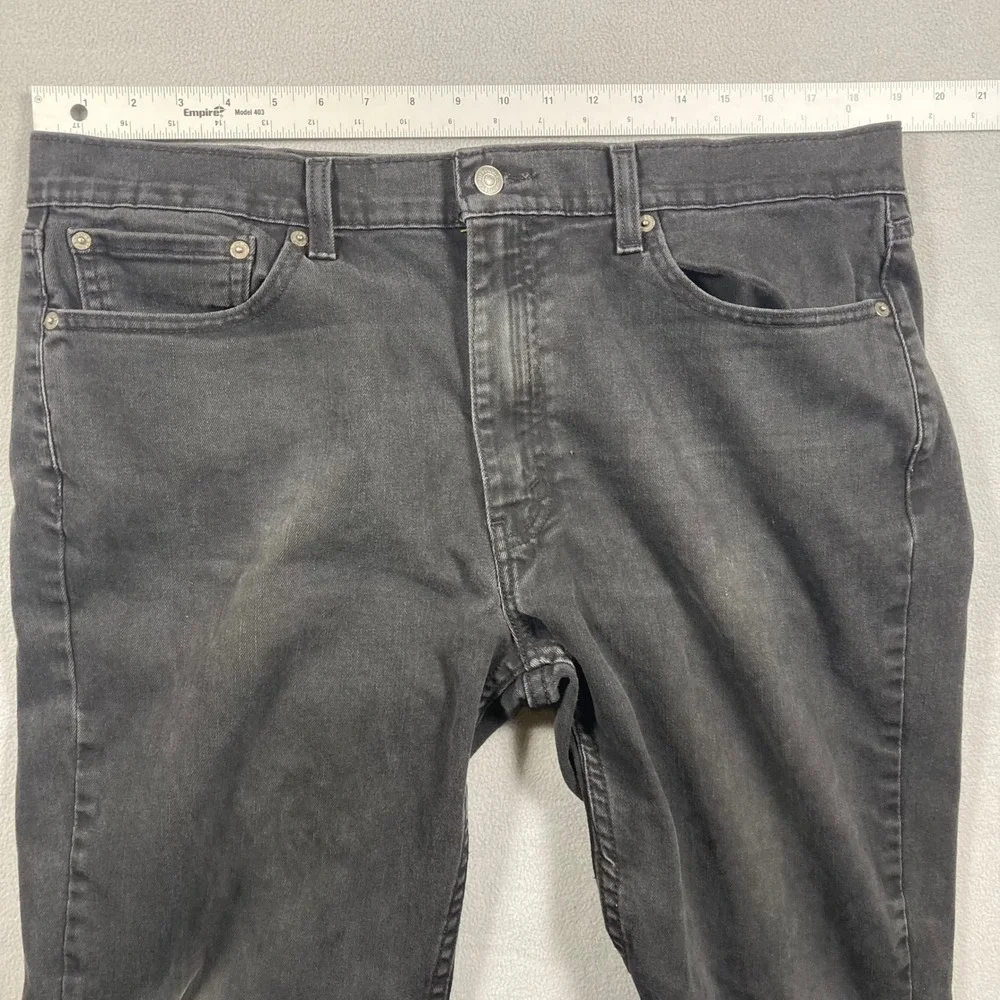 Levi's Jeans Mens 38x32 Black Straight Leg Mid Rise 514 Stretch